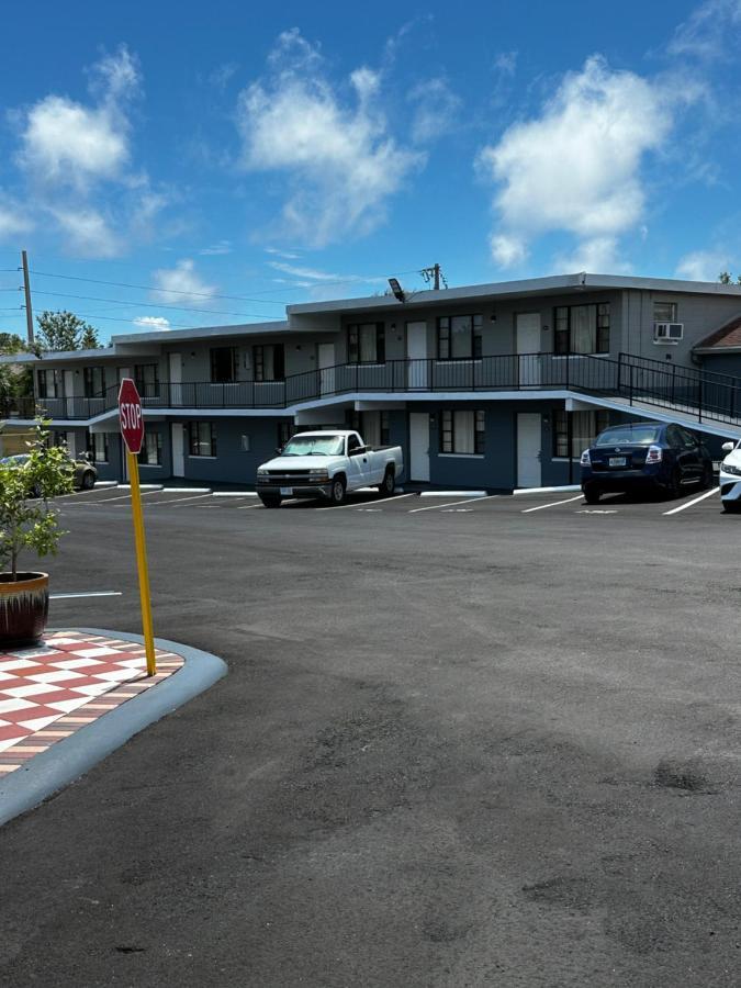 Motel Red Carpet Daytona Beach